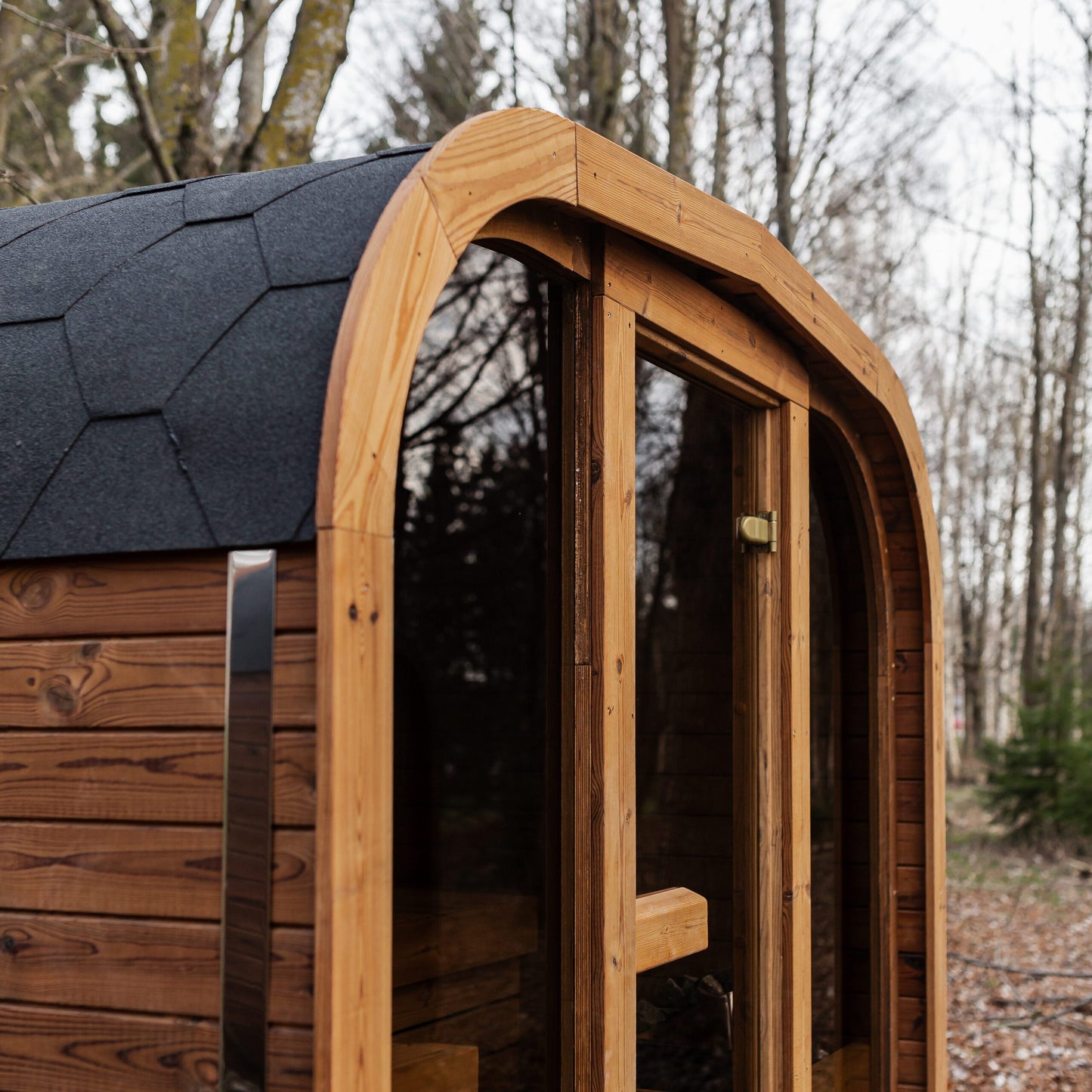 Handgefertigte Thermoholz-Sauna CUBE MINI DIY – 1,6 m