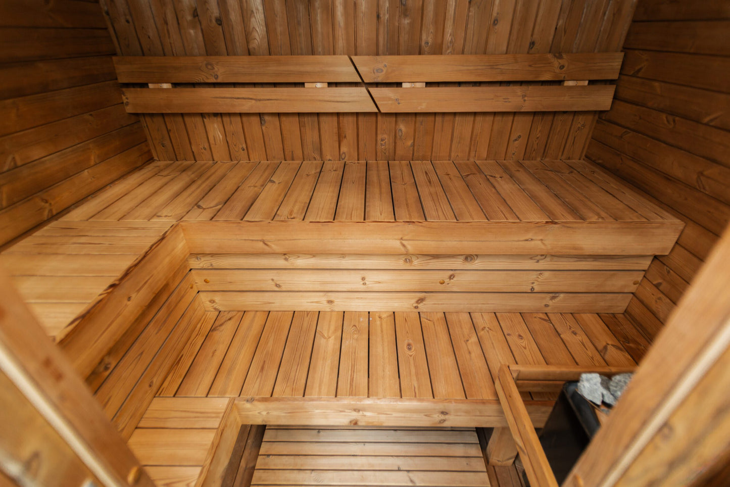 Handgefertigte Thermoholz-Sauna CUBE MINI DIY – 1,6 m