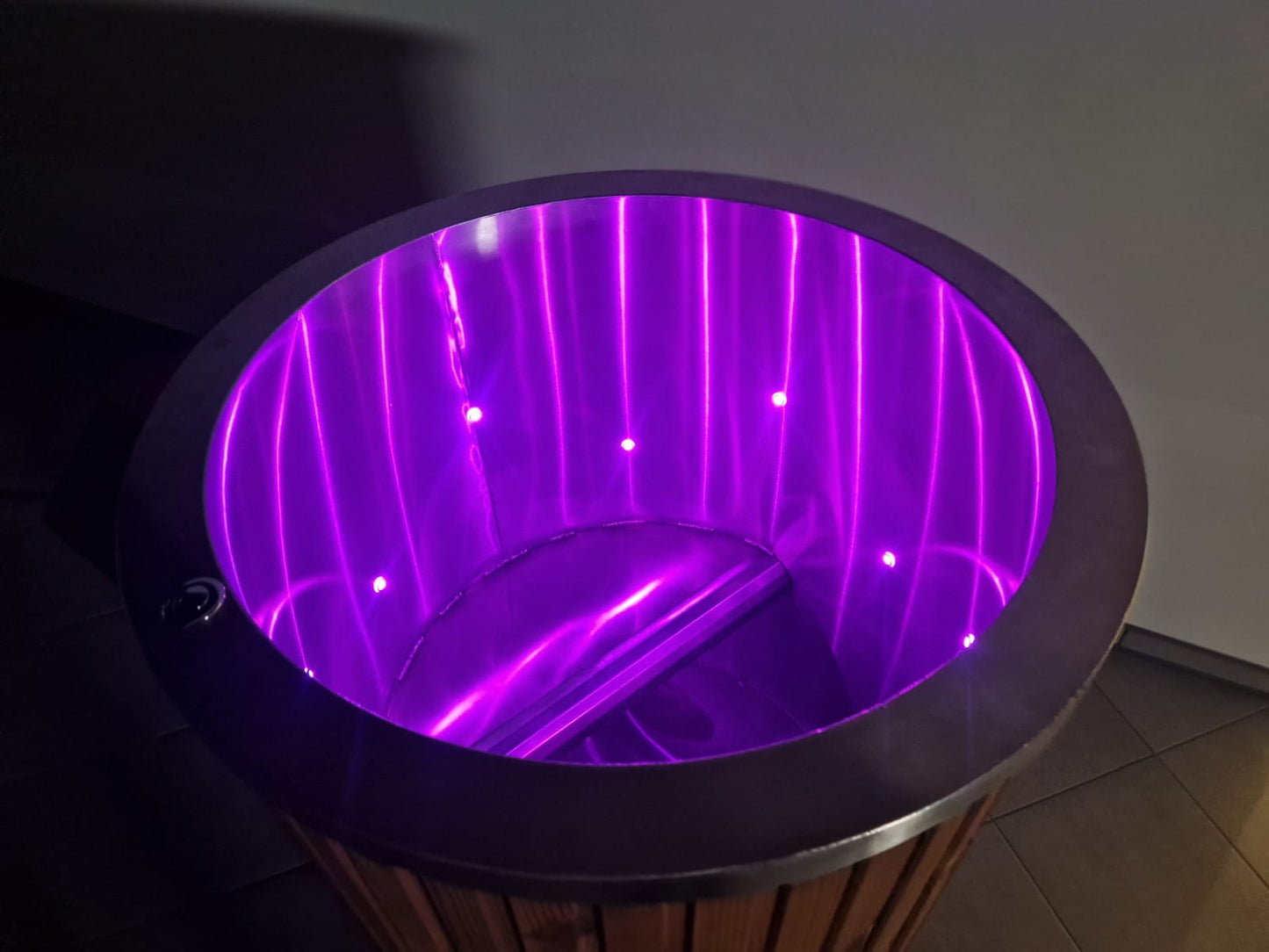 "moti" steel round icebath