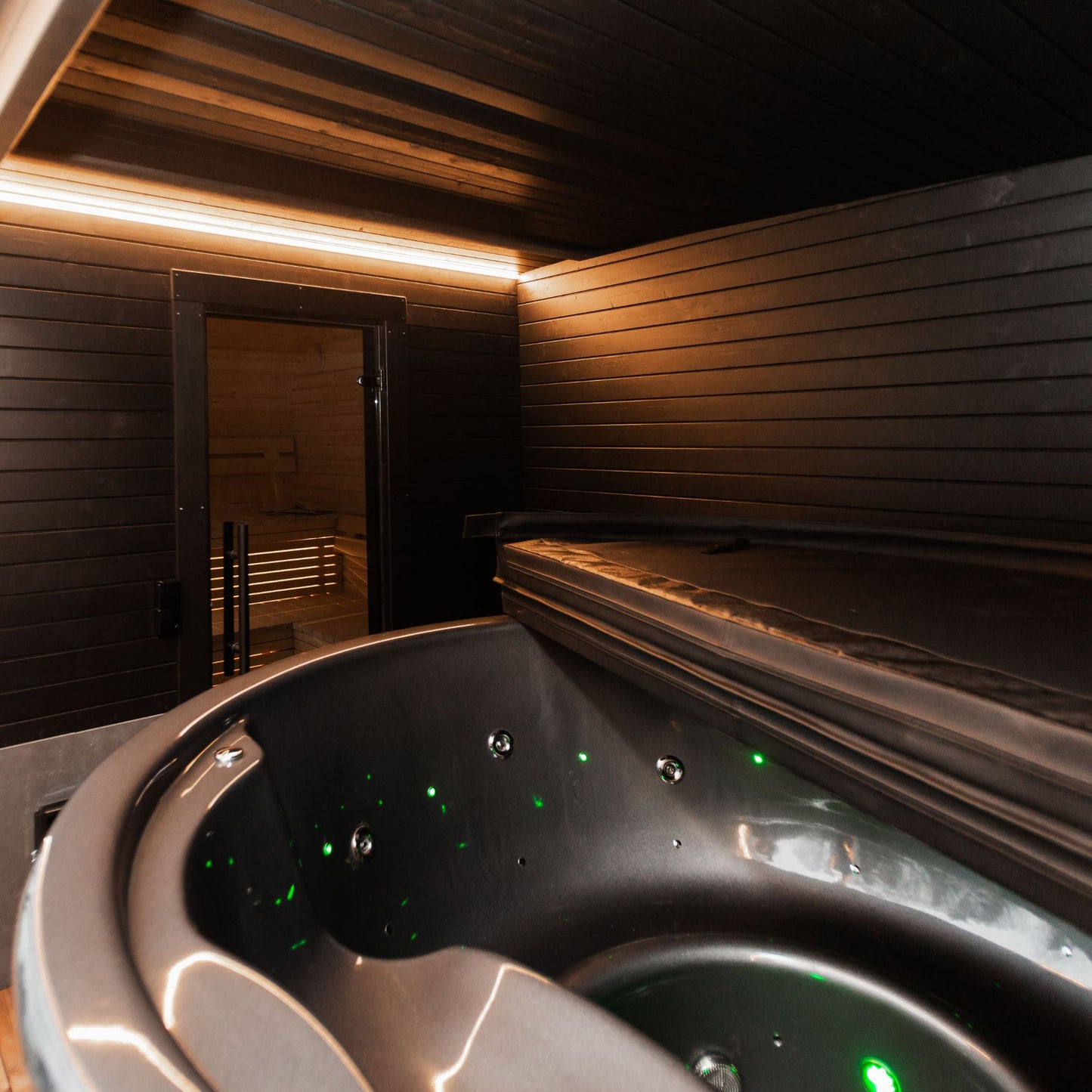 2in1 LUX SPA – Sauna + Badefass