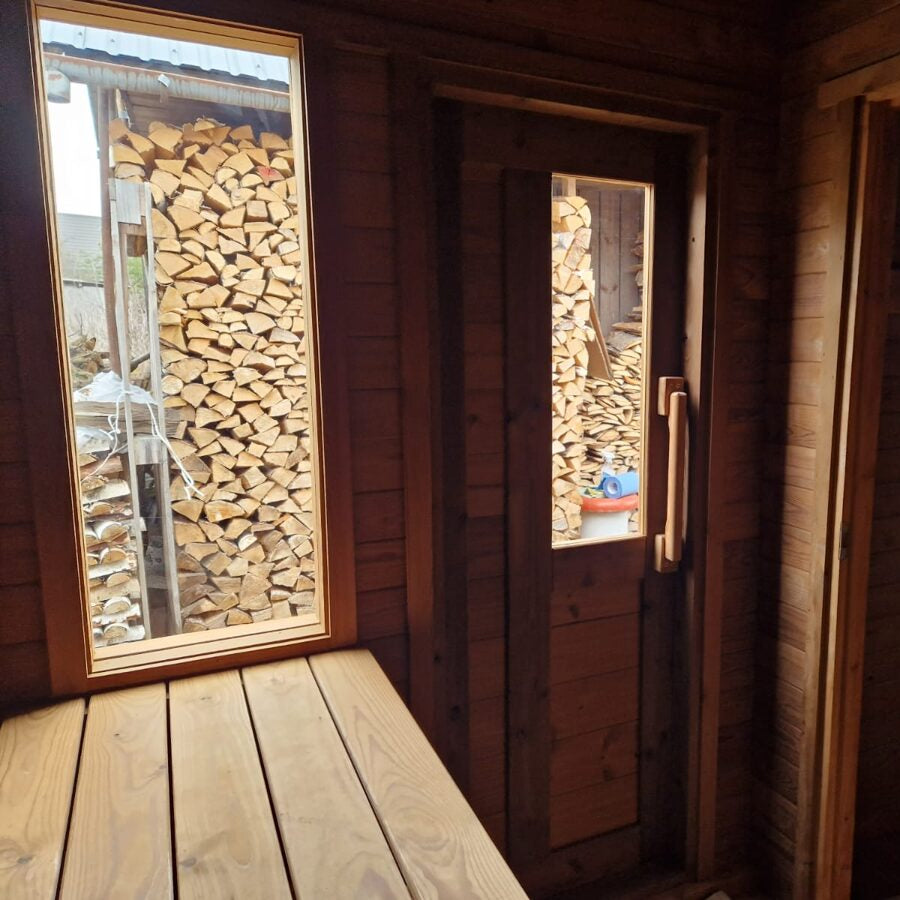 Private compact sauna cabin made from Thermowood for 4 people