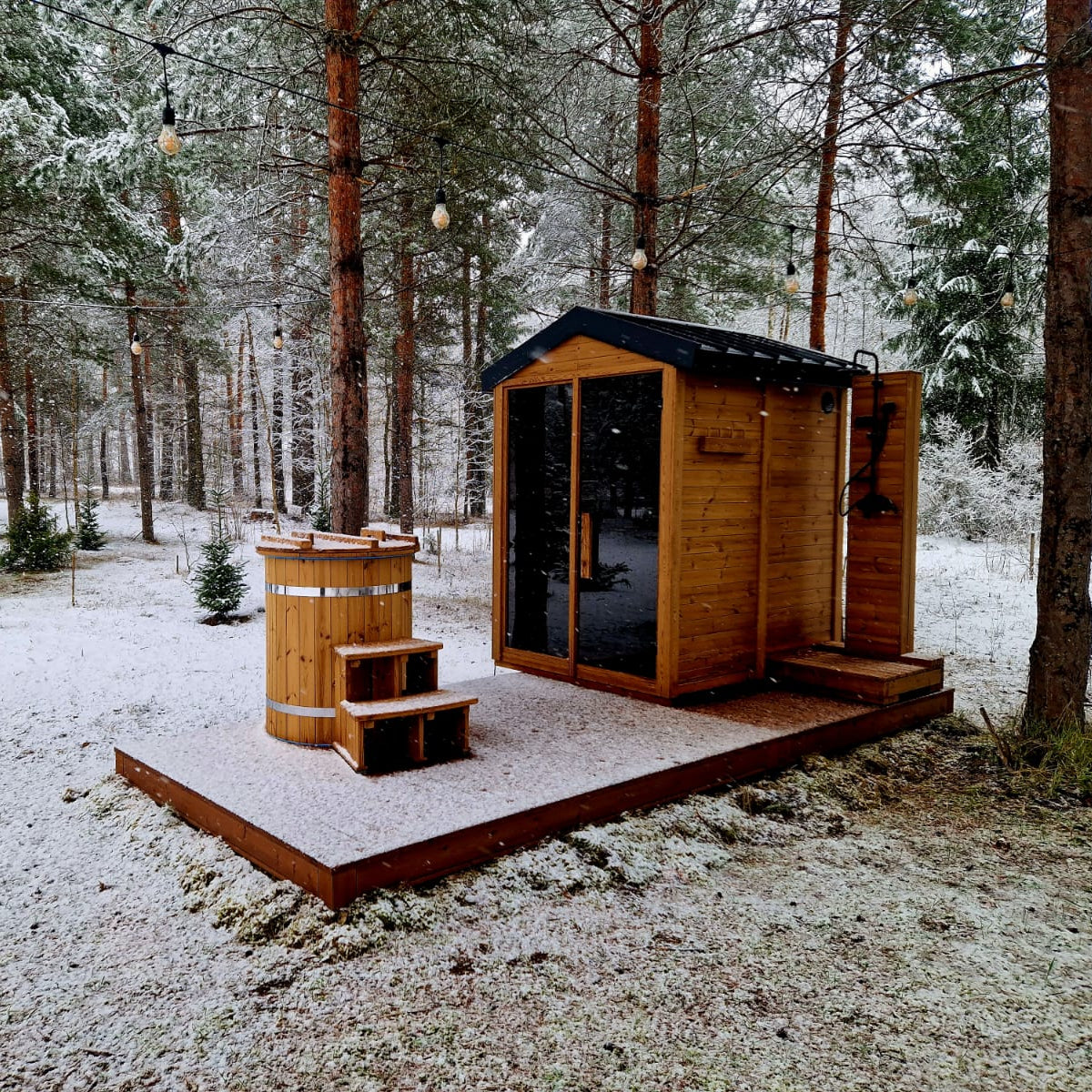 DIY outdoor sauna kit with Thermowood build