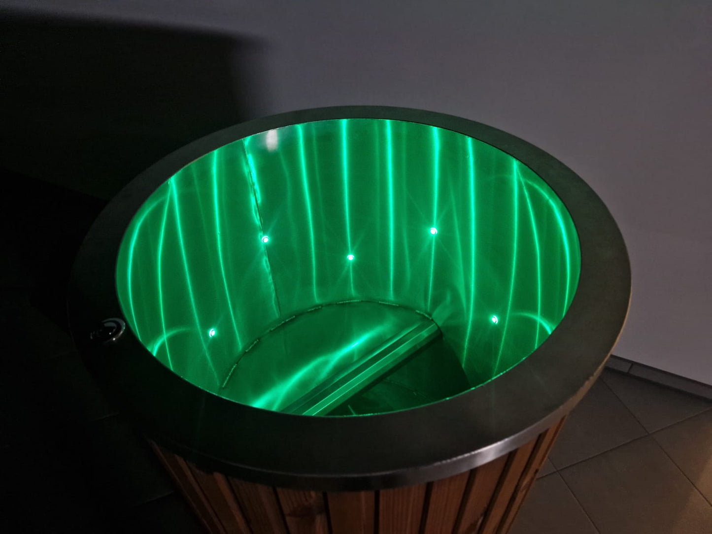 "moti" steel round icebath