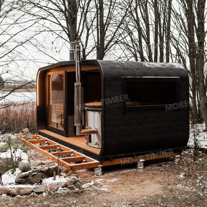 Sauna and hot tub retreat in the countryside