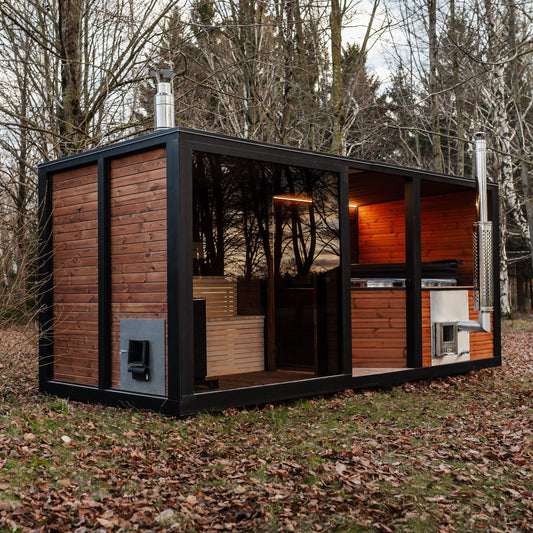 Thermoholz-Außensauna mit integriertem Hot Tub