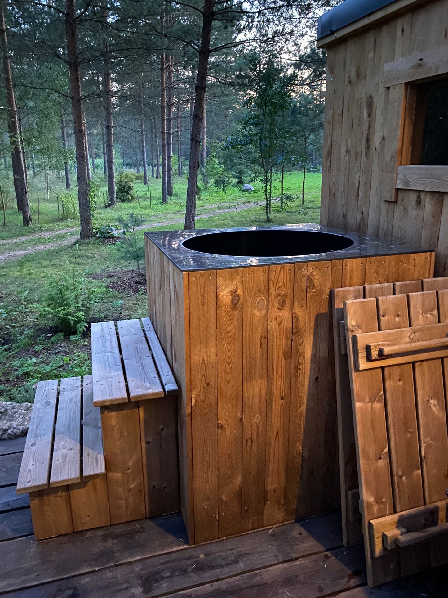 Aukstā ūdens baļļa ar termokoka apdari