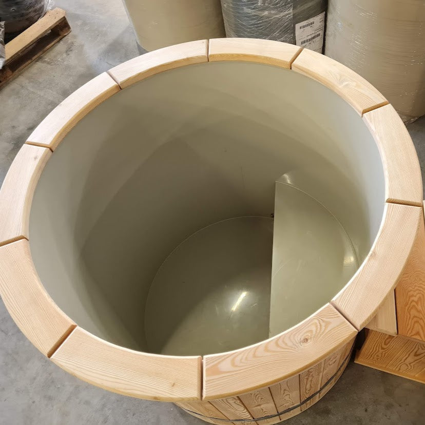 Ice bath round tub for home wellness and cold water therapy
